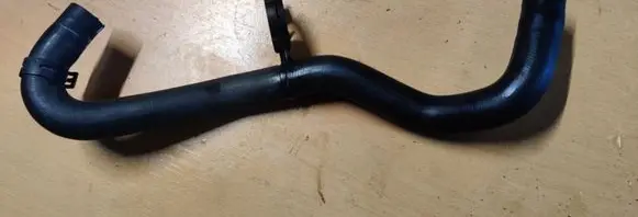 Chevrolet Malibu Engine coolant pipe/hose 84172410