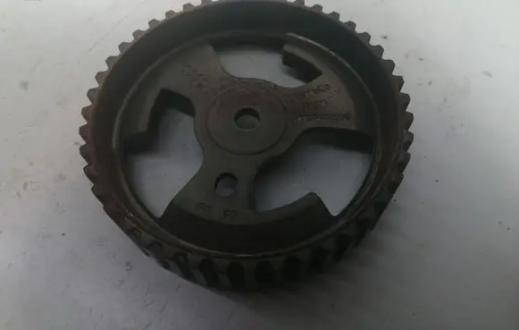 Ford C-MAX I Camshaft pulley/ VANOS 9857477580