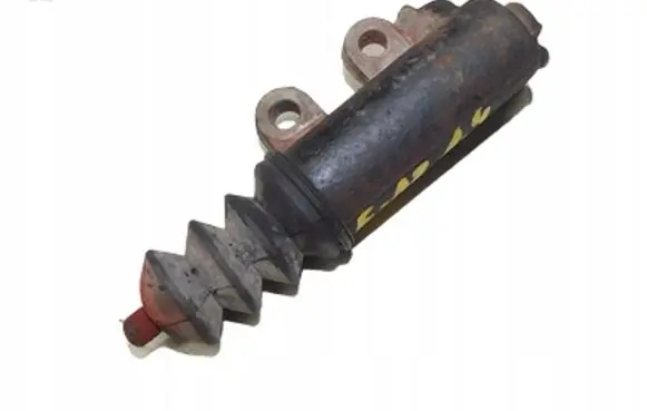 Toyota Corolla E120 E130 Clutch slave cylinder 
