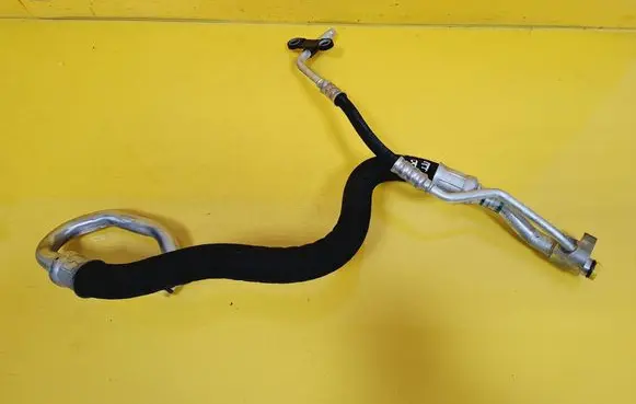 BMW 1 E81 E87 Air conditioning (A/C) pipe/hose 696496403