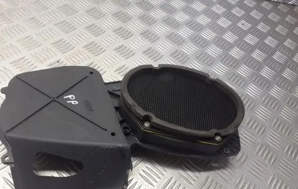 Ford Mondeo Mk III Subwoofer speaker 1S7F-19B171