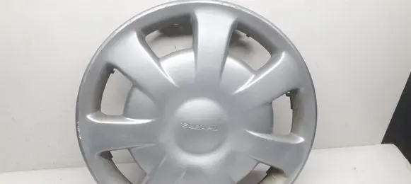Subaru Impreza I R14 wheel hub/cap/trim 