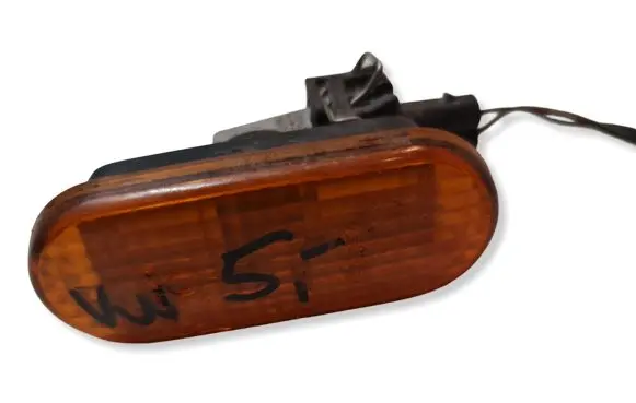 Volkswagen Sharan Front fender indicator light 3A0949117A 1H0949111