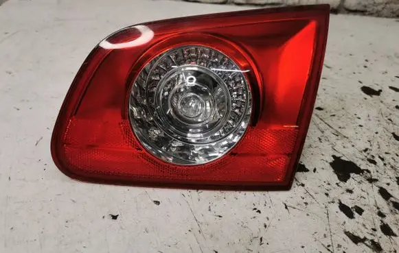 Volkswagen PASSAT B6 Tailgate rear/tail lights 3C9945094