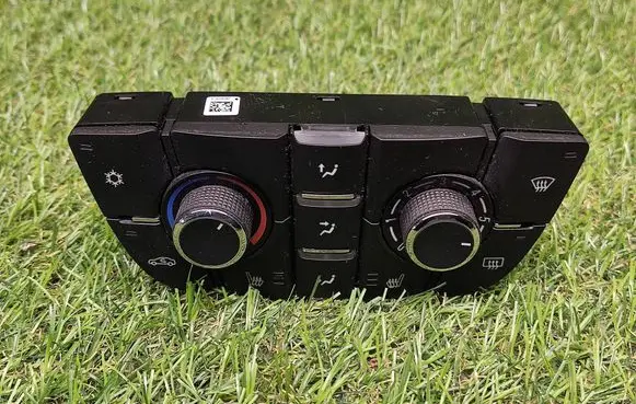 Opel Astra J Climate control unit 13346094 28265973 4100610821669