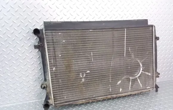 Volkswagen PASSAT B7 USA Coolant radiator 5C0121251F