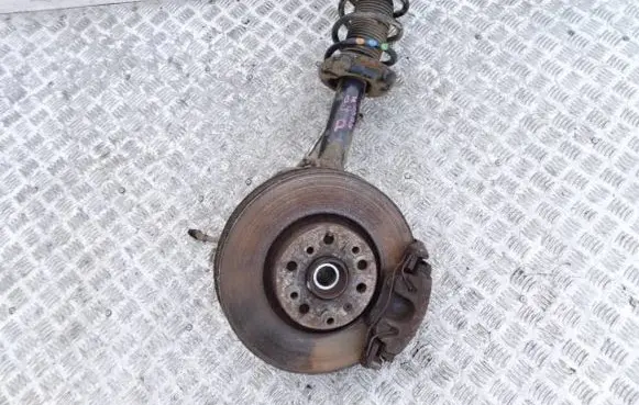 Volkswagen PASSAT CC Front wheel hub spindle knuckle