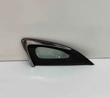 Mazda CX-30 Rear side window 43R00014 DFR562950