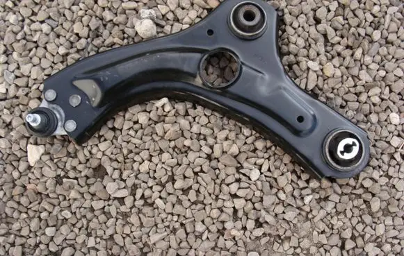 Renault Clio V Front control arm 545056028R