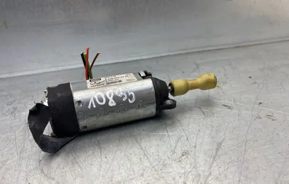 Mercedes-Benz Vaneo W414 Steering column adjust motor A2205400288