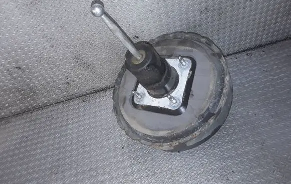 Skoda Roomster (5J) Brake booster 6Q1614105AH