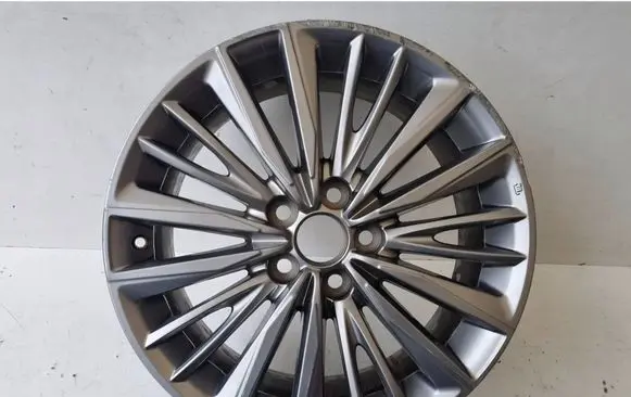 Toyota Avensis T270 R18 alloy rim HL49311