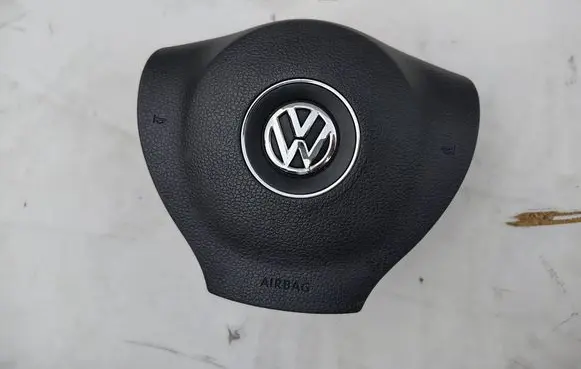 Volkswagen PASSAT B7 Steering wheel airbag 3C8880201AA
