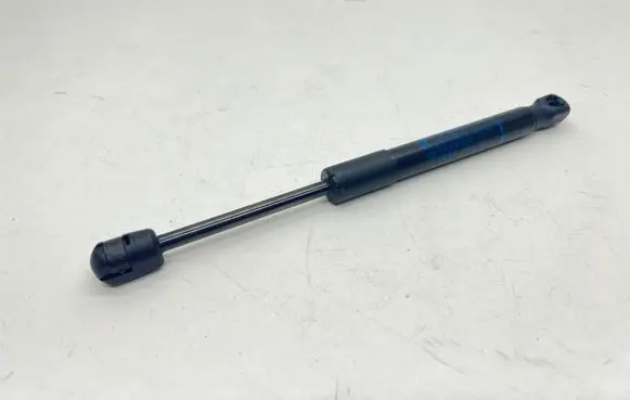 BMW X5 G05 Front bonnet/hood damper/strut 7418188 741818806
