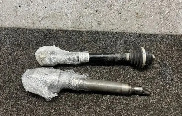 BMW i5 G60 Front driveshaft 5A257A4 5A257A402