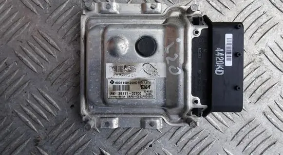 Hyundai i20 (PB PBT) Engine control unit/module 39111-03700