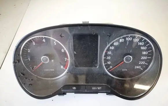 Volkswagen Cross Polo Speedometer (instrument cluster) 6r0920860d