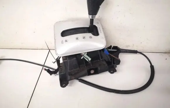 Chrysler Pacifica Gear shifter/selector