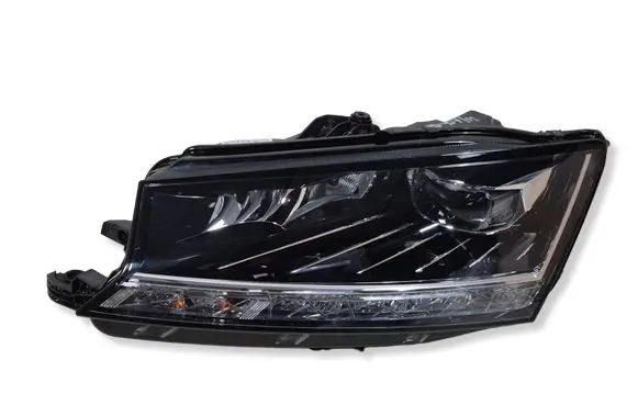 Skoda Fabia Mk3 (NJ) Headlight/headlamp 6V1941015F LE17A6402 050111523101