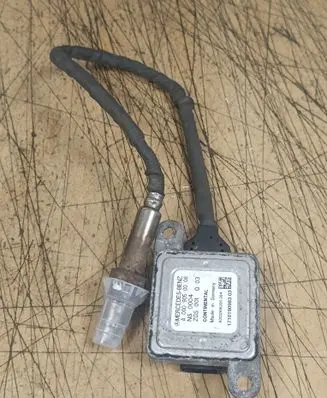 Mercedes-Benz Sprinter W906 Lambda probe sensor A0009050008