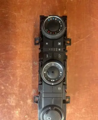 Mercedes-Benz Sprinter W906 Climate control unit A9069063000