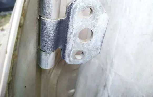 Mercedes-Benz 190 W201 Front door upper hinge