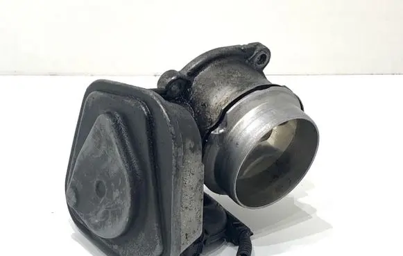BMW 5 E60 E61 Engine shut-off valve 