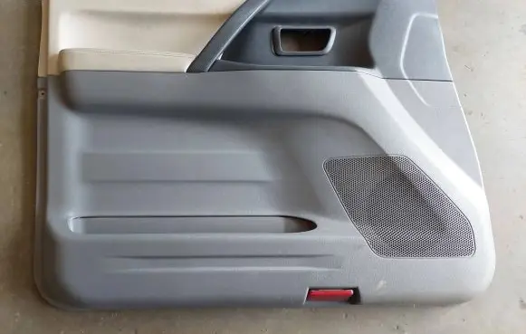 Mitsubishi Pajero Front door card panel trim MR311071