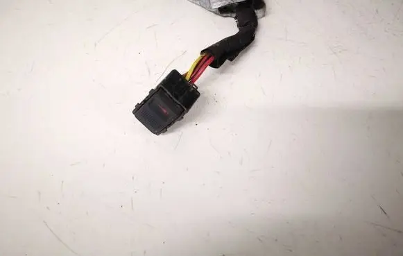 Audi A4 S4 B5 8D Central locking switch button 8d0962107 8d096210701c
