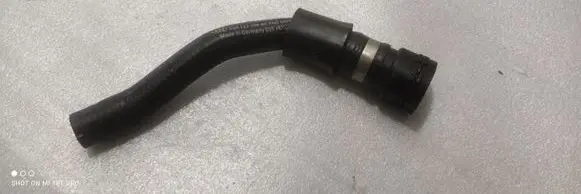 Engine coolant pipe/hose