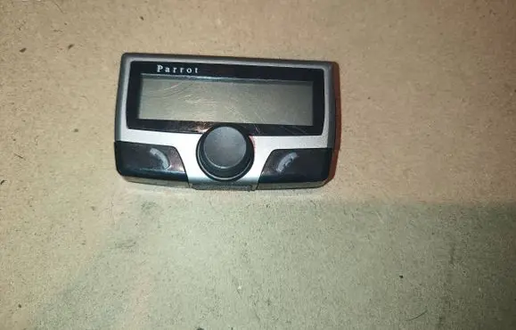 Mercedes-Benz A W168 Hands-free kit Xa647376 P1020005A5 PARROT