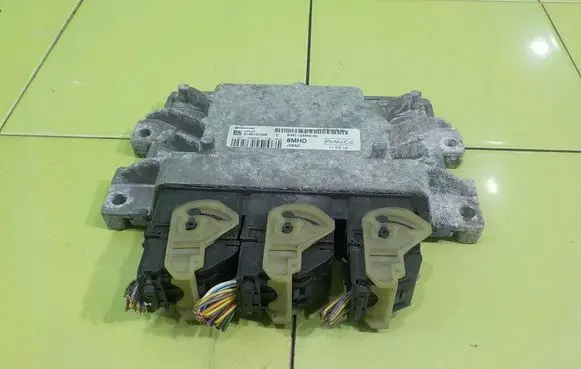 Ford Focus Engine control unit/module BV6112A650BD