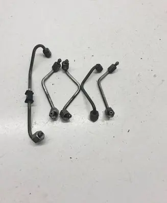 Hyundai Tucson JM Fuel injector supply line/pipe 
