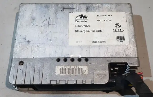 Volkswagen PASSAT B3 ABS control unit/module 535907379
