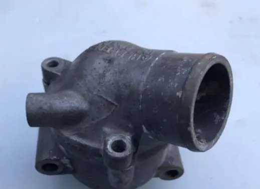 Mercedes-Benz W123 Thermostat housing 1022030373
