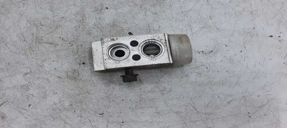 Hyundai ix20 Air conditioning (A/C) expansion valve 52363990F108YN9AB01