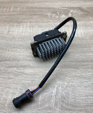 Audi A6 S6 C4 4A Heater blower motor/fan resistor 4A0820521A 5DS006455