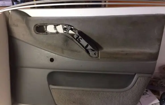 Volkswagen PASSAT B4 Front door card panel trim 3A0857012