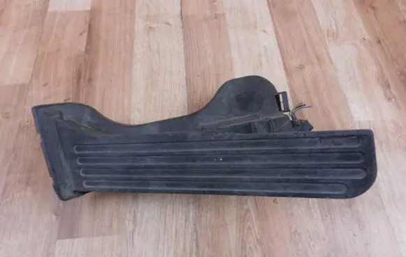 Volkswagen Golf V Accelerator throttle pedal 1K1721503P