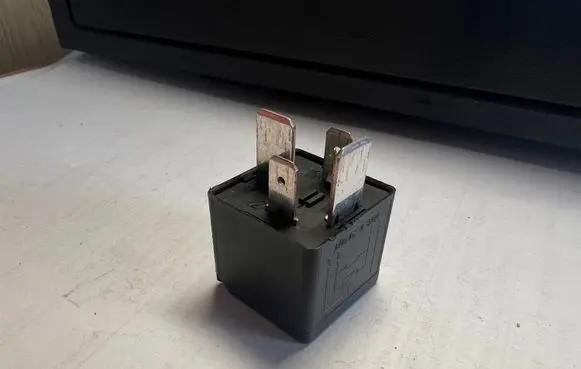 Volkswagen Sharan Other relay 7M0951253A