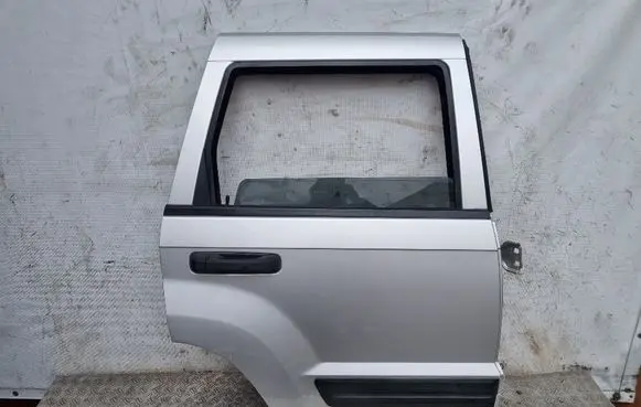 Jeep Grand Cherokee (WK) Rear door