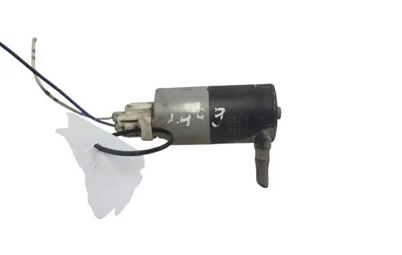 Toyota Auris 150 Windscreen/windshield washer pump
