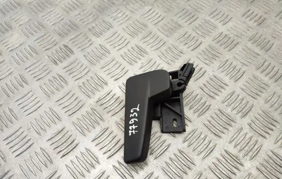 Engine bonnet (hood) release handle