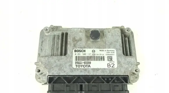 Toyota Yaris Engine control unit/module ECU 0261S06137