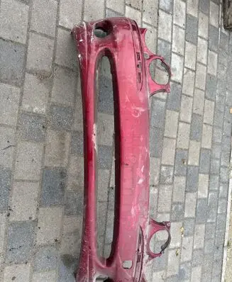 Front bumper mounting bracket
