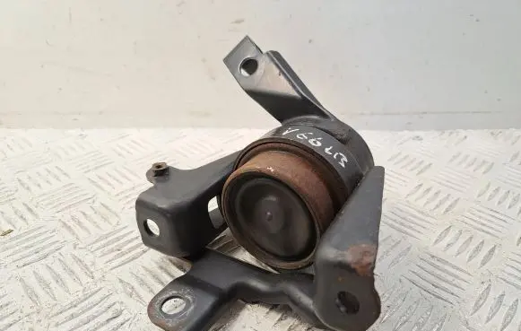 Toyota Corolla Verso AR10 Engine mount bracket 123050R010