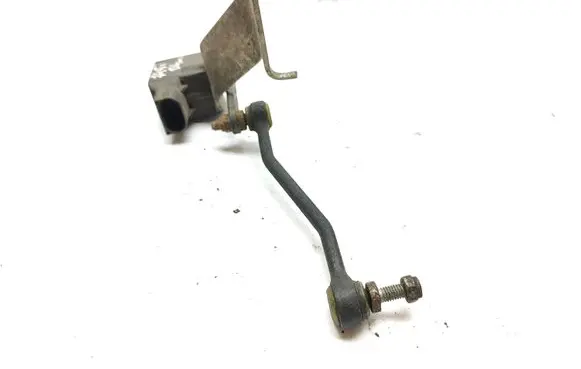 Headlight/headlamp level sensor
