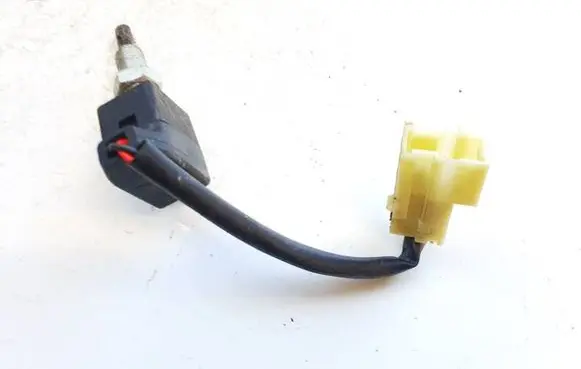 Brake pedal sensor switch