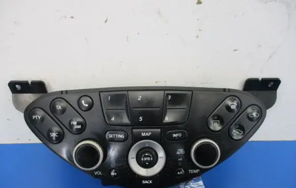 Nissan Primera Climate control unit 28395-AV611