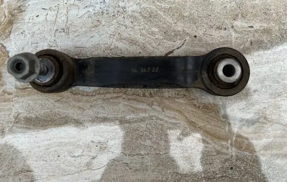 Volvo C40 Rear anti-roll bar/stabilizer link 1434722